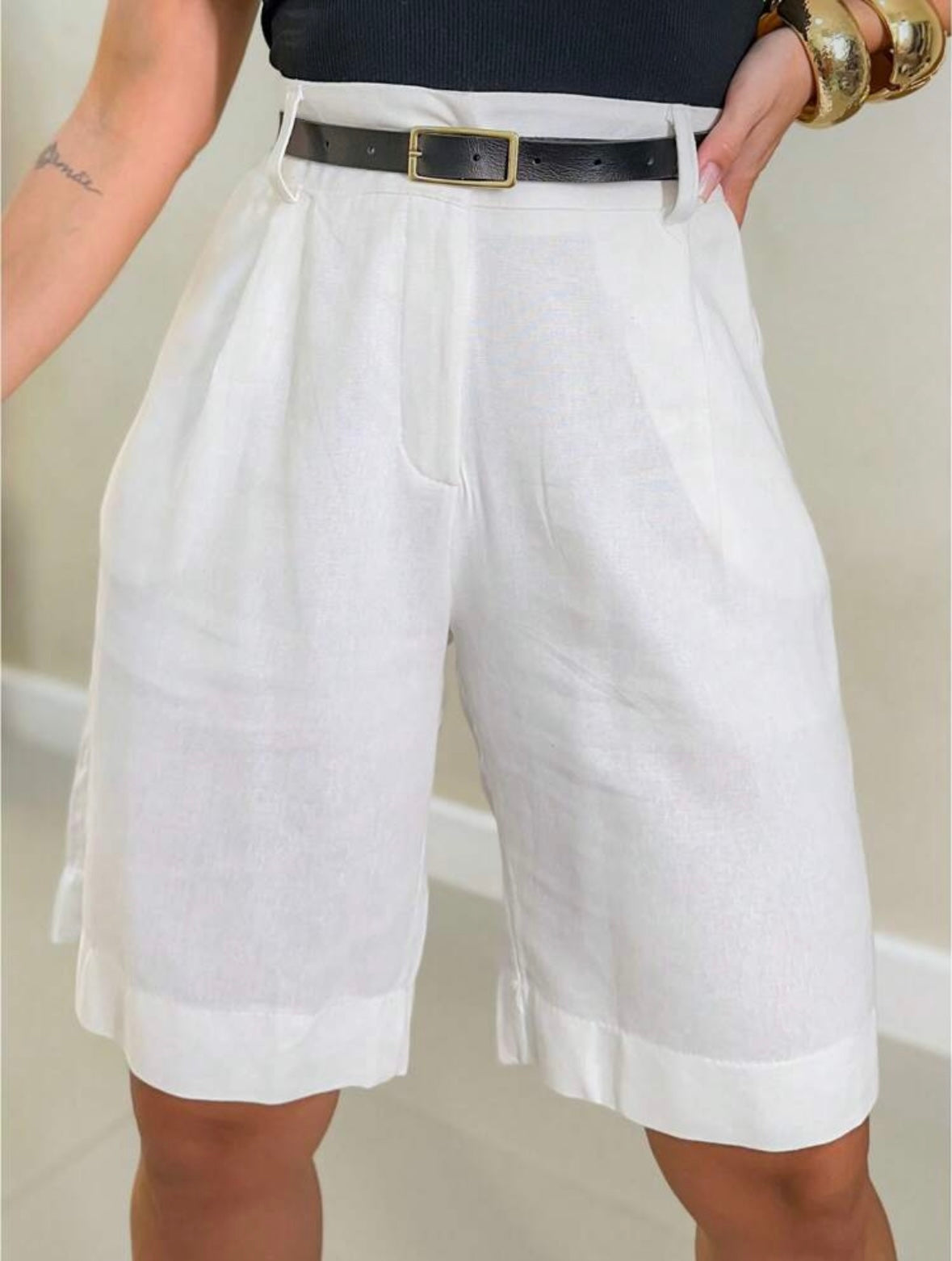 Beige Dames Linnen Shorts met Riem – Hoge Taille & Comfortabele Pasvorm – Casual Elegantie voor Elke Dag - Vizzaro