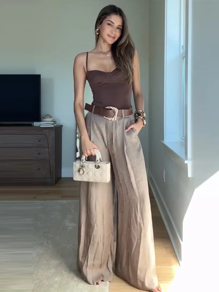 The Sleek Two – Body & Pants in Harmony - Vizzaro